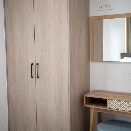 The Cozy Twins Aparthotel 3*