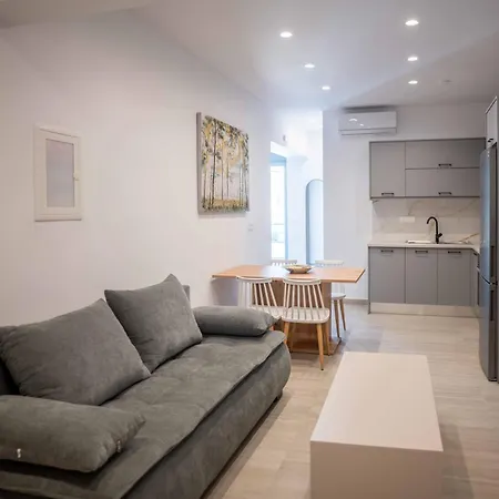 The Cozy Twins Aparthotel 3*