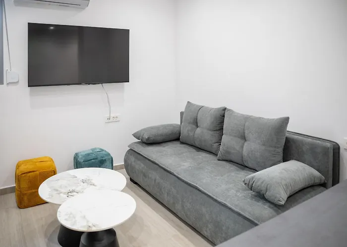 The Cozy Twins 干尼亞